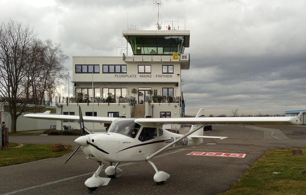 FK-Lightplanes FK9
