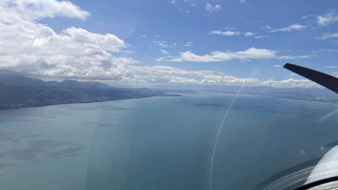 Vol au dessus du Lac Léman