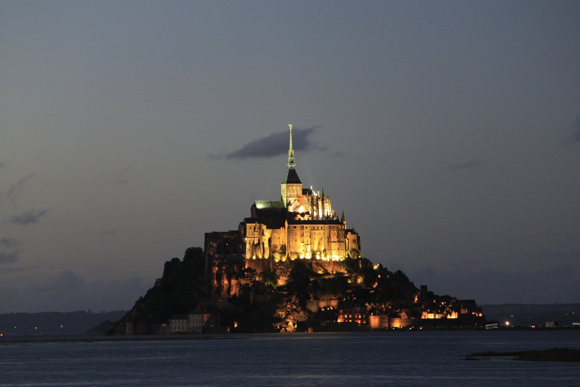 Visit Mont St Michel from London