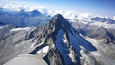 Rundflug über die Walliser Alpen