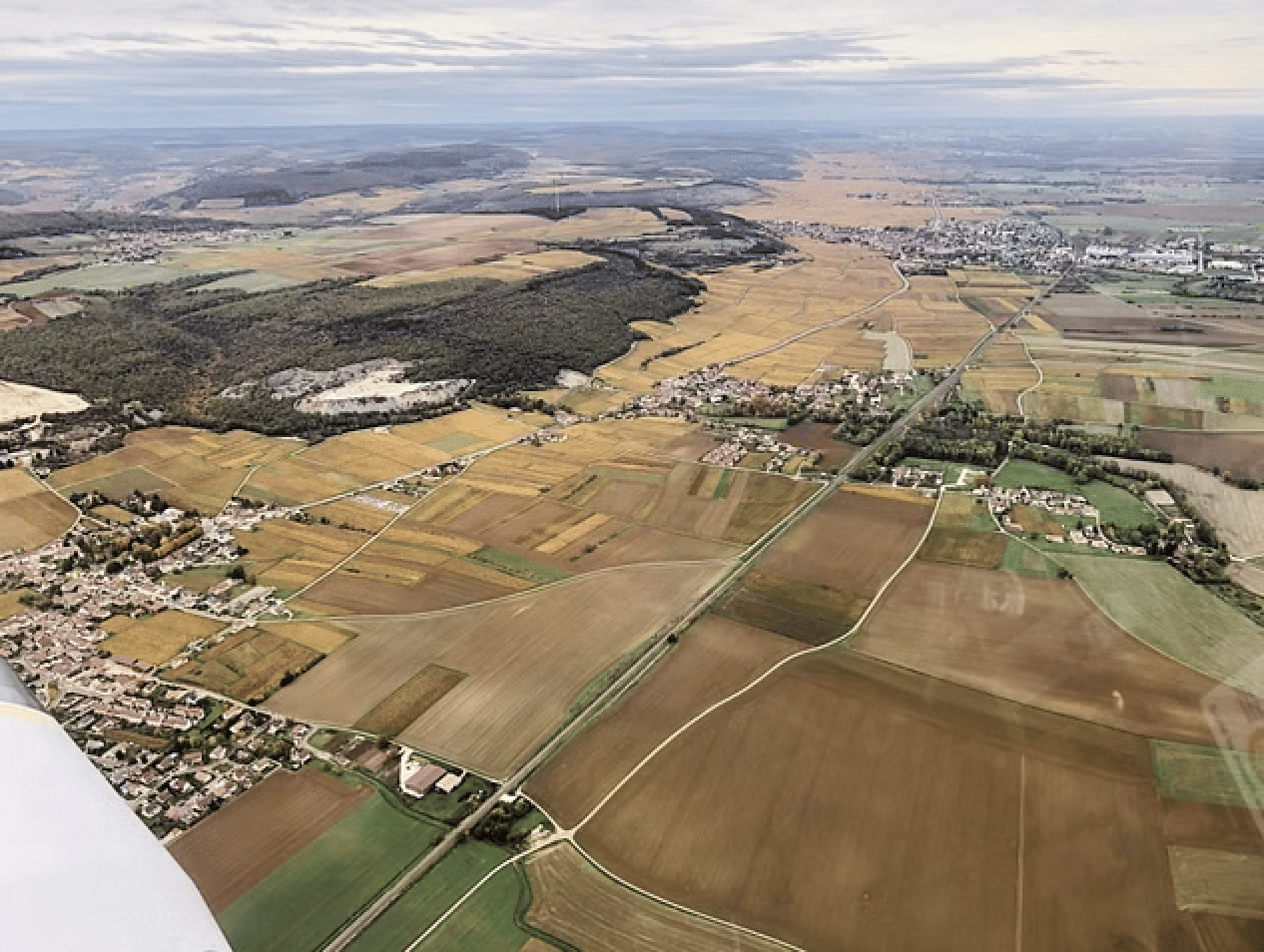 1h de vol découverte de Dijon et environs avec UNE pilote