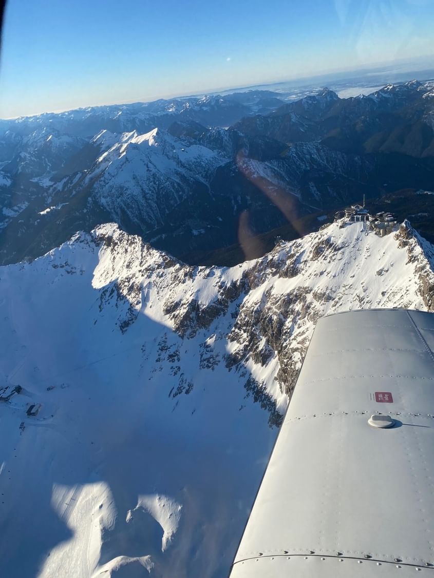 Rundflug über die Seen Oberbayerns bis zur Zuspitze