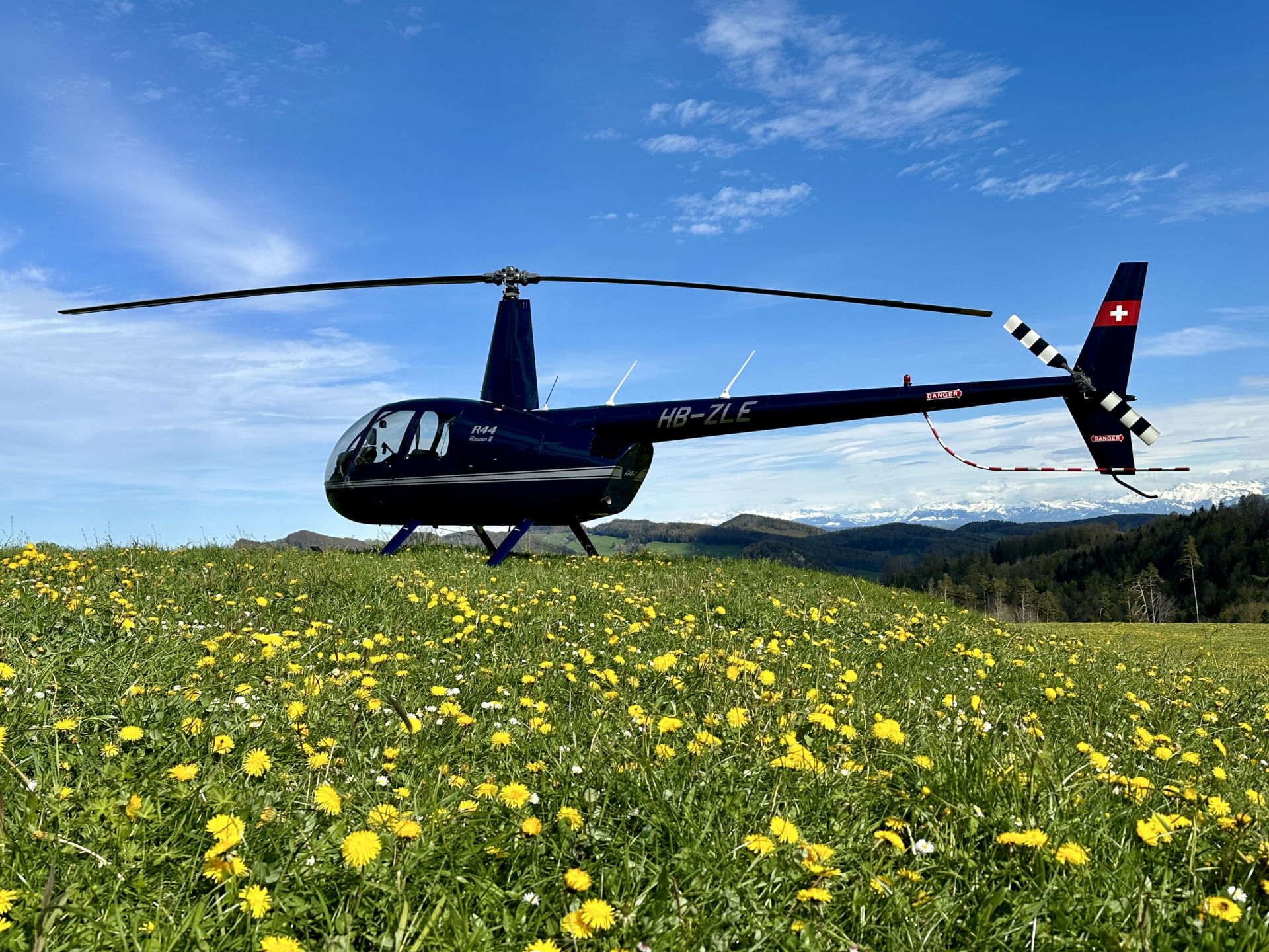 Rundflug mit Zwischenhalt im Bergrestaurant