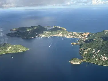 Balade aérienne autour des îles de la Guadeloupe