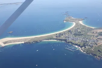 Les îles et le golfe du Morbihan vus du ciel