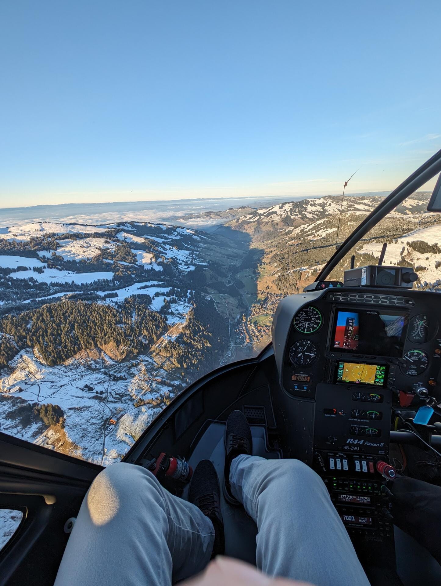 30 min Rundflug im R44, Du bestimmst die Route