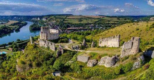 Survol des châteaux de la Seine et du Vexin