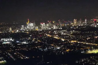 NIGHTFLIGHT🌃 SKYLINE/ Nachtflug Frankfurt
