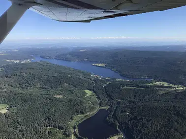 09. Schwarzwald-Rundflug: Seen, Berge & Städte