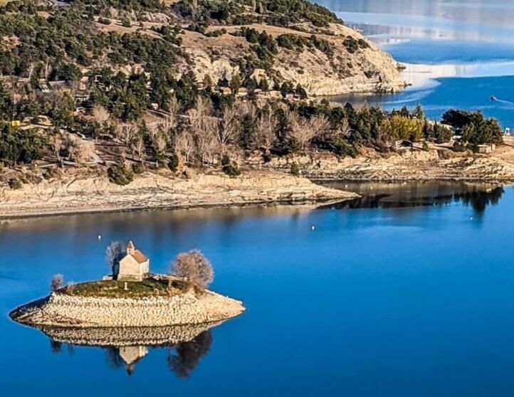 La chapelle du village englouti