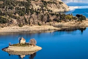 La chapelle du village englouti