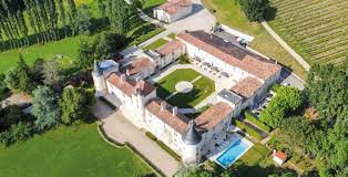 UN CHATEAU TOUTES LES 3 MINUTES DANS L ENTRE DEUX MERS