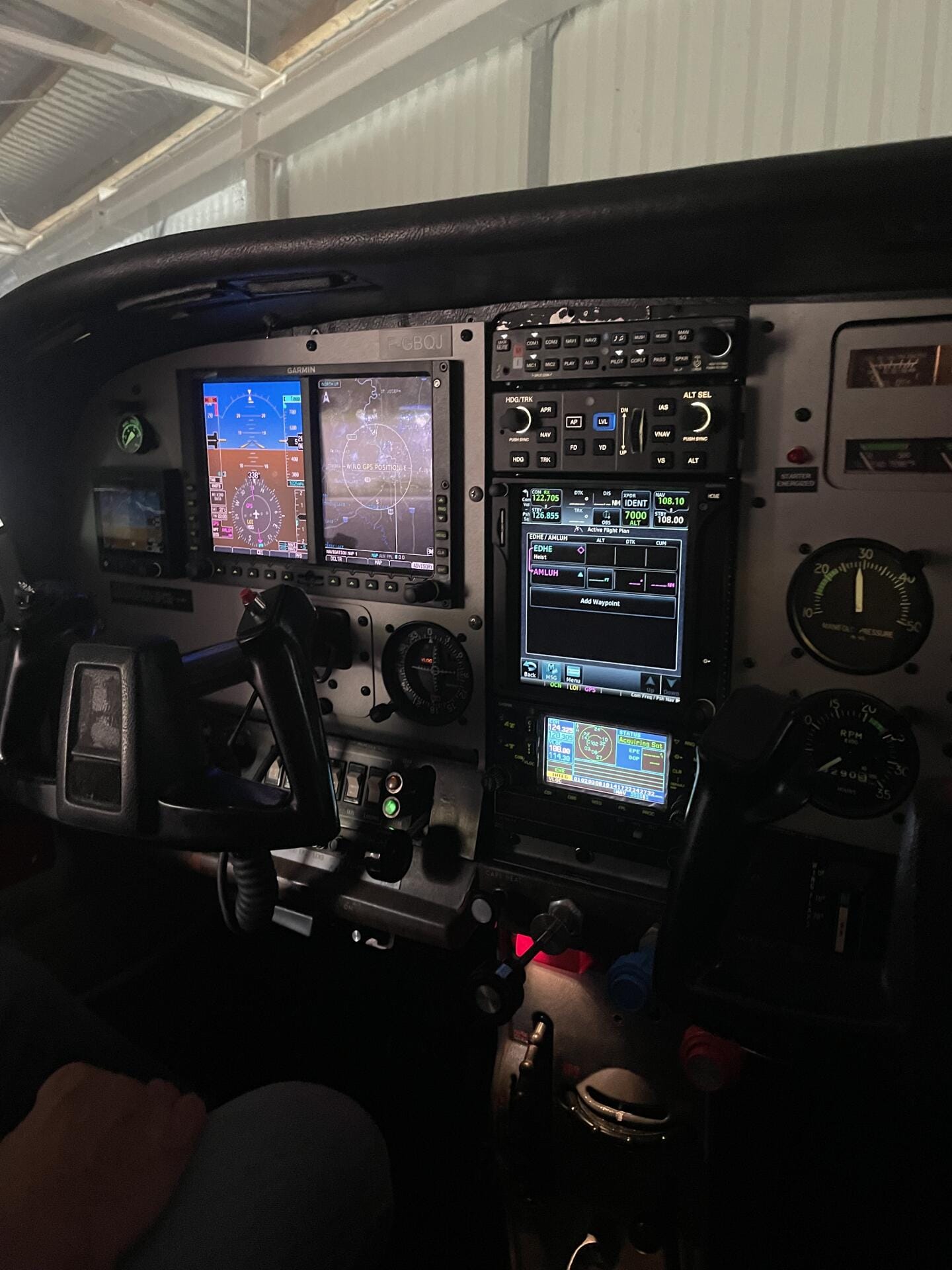 Cockpit D-EZHA