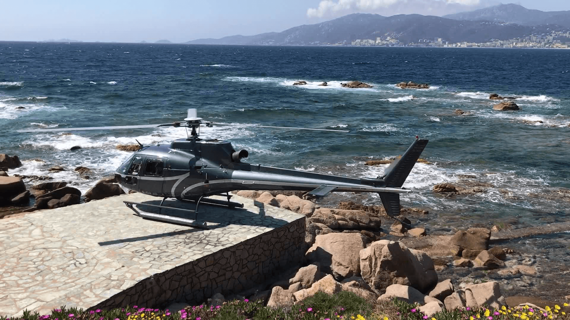 Airbus Helicopters AS350 Ecureuil