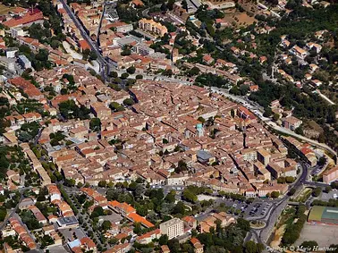 Prenez de la hauteur : Le Mont Ventoux en bout d'aile