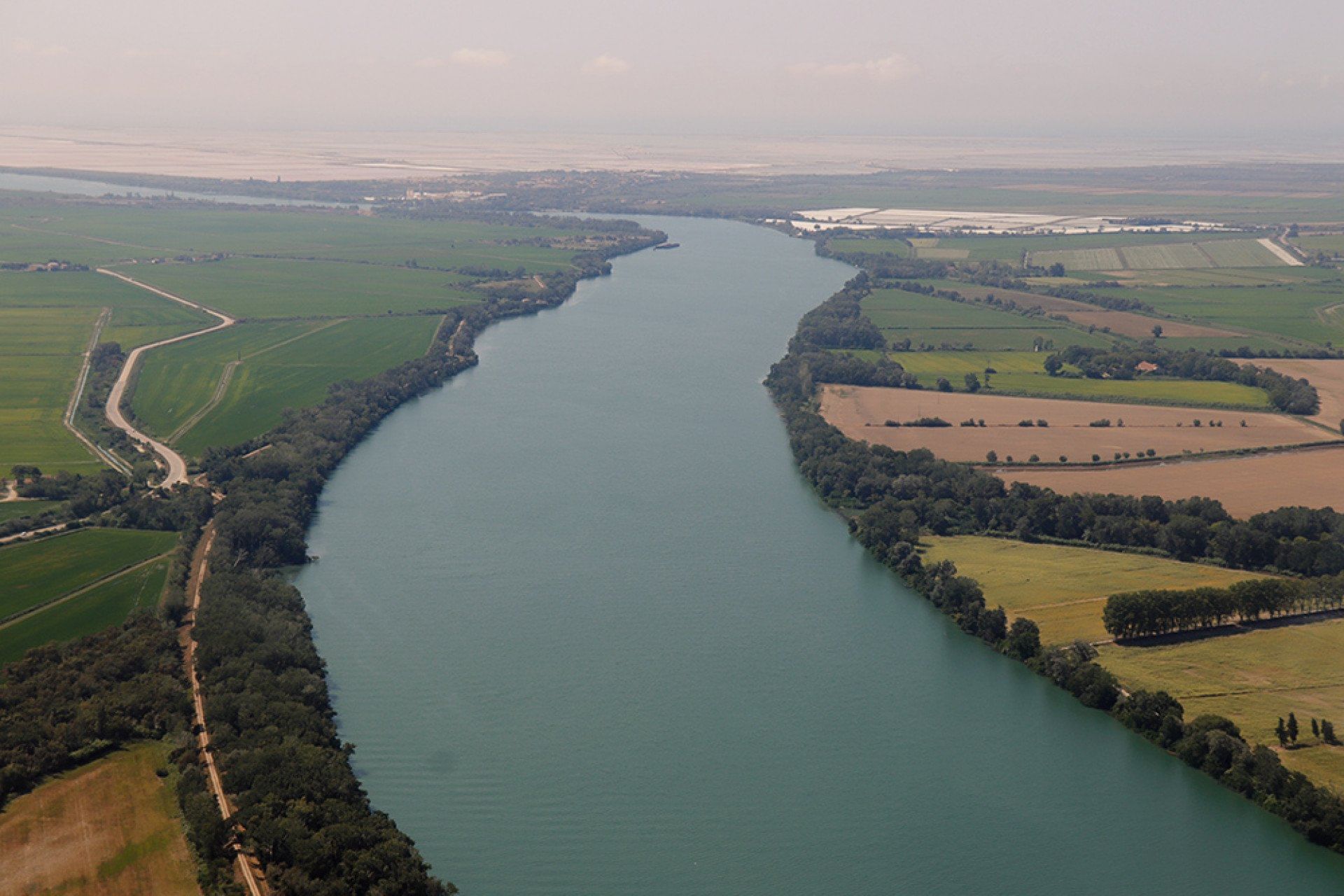 Survol de la Camargue depuis Salon-de-Provence
