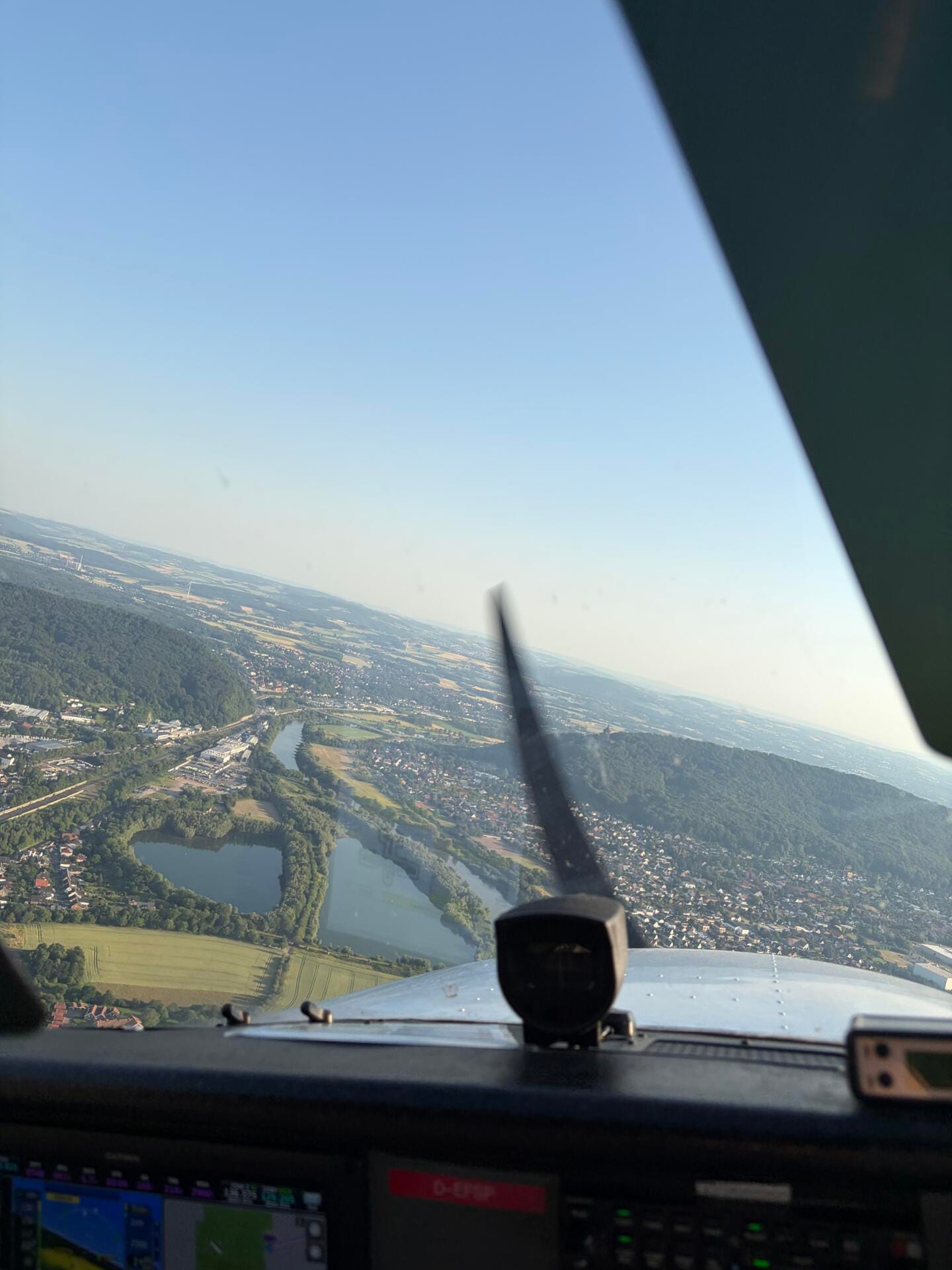 Rundflug: Steinhuder Meer, Hannover & Weserbergland