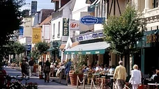 Bars and Resturants in Le Touquet's main street