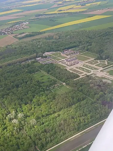 Vol aux abords de Chateau de Vaux le Vicomte