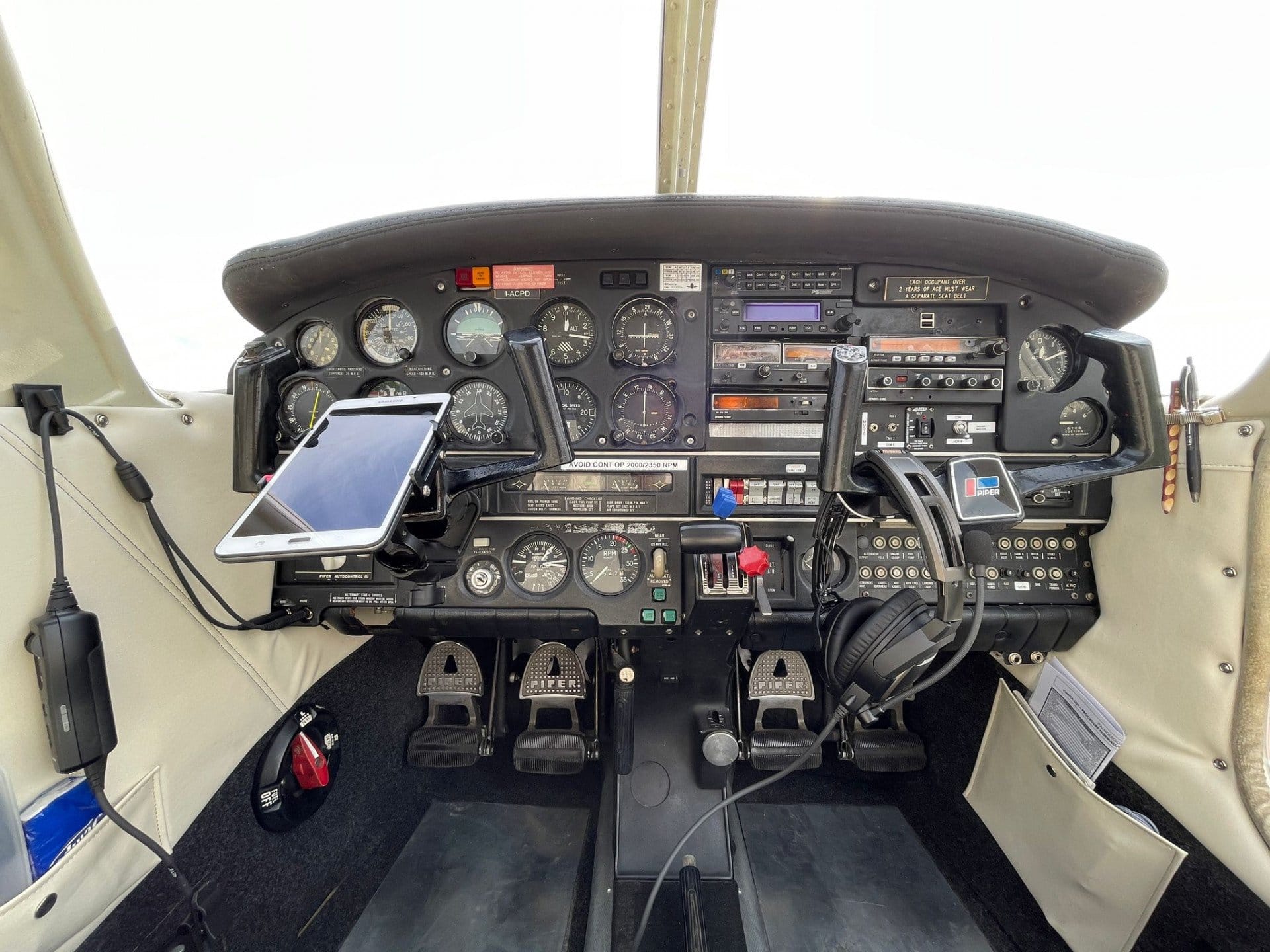 Piper PA28-201 Arrow II