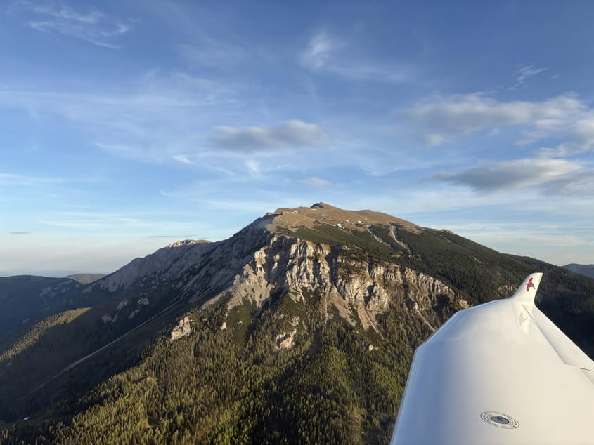 Erleben Sie die Magie der Alpen aus der Vogelperspektive 2P