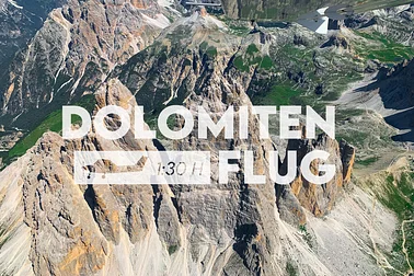 Rundflug über den Dolomiten