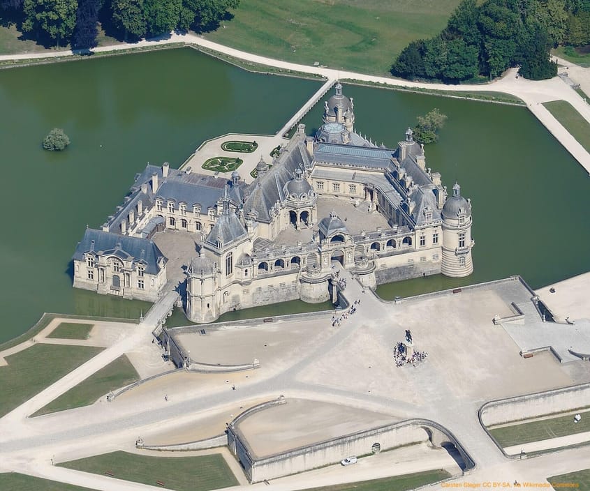 Tour aérien des châteaux et parcs autour de Paris