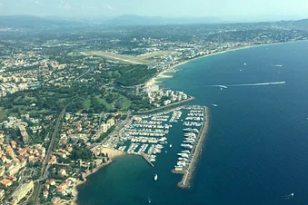 Aller-Retour Villefranche-sur Saone Cannes Mandelieu en C210