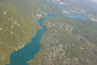 Entre Gorges, Lacs et Montagnes