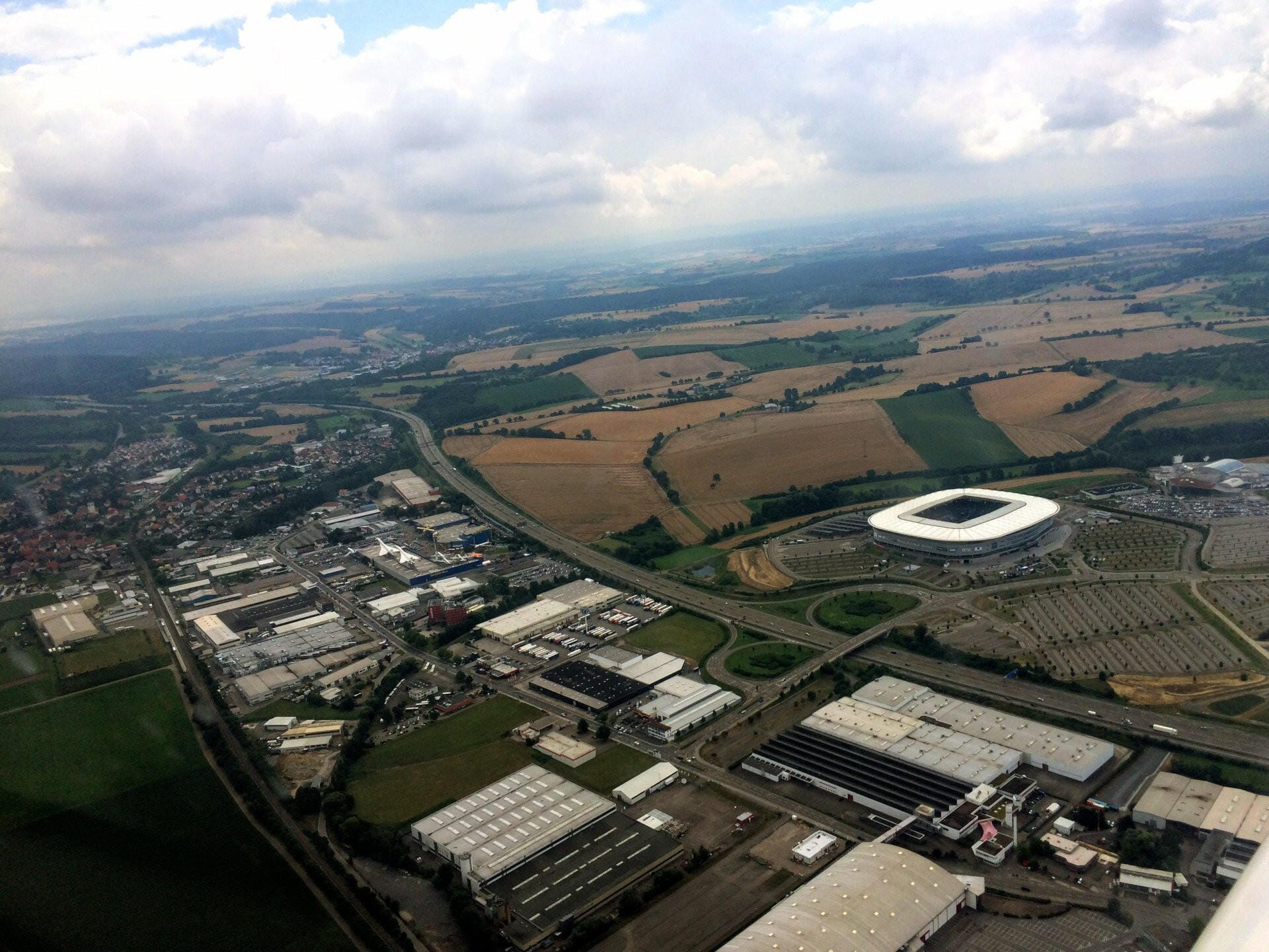 Rundflug mit einer Landung am Flugplatz Deiner Wahl