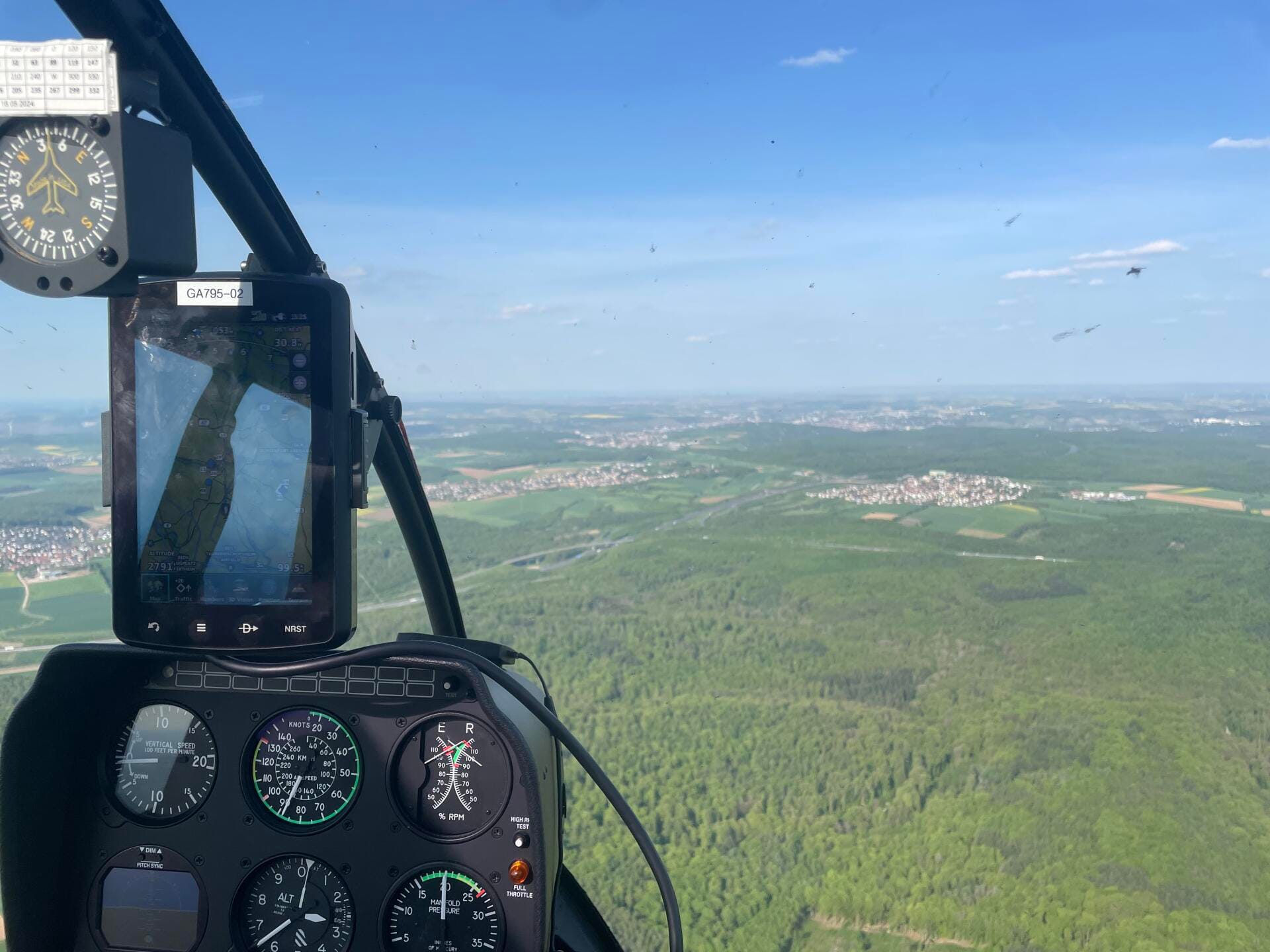 Hubschrauberflug Entdecke die Frankfurter-Skyline