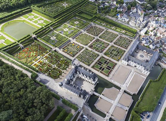 Les Joyaux de la Loire vus du ciel de Tours à Saumur