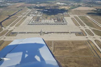 Rundflug zum BER