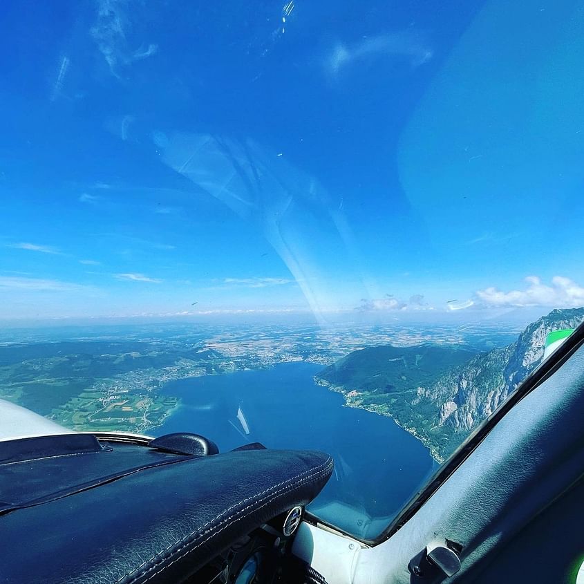 Seenrundflug (Salzkammergut) PA28