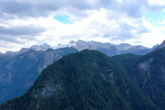Zum Kaffee in die Berge