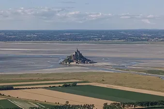Cap sur Granville avec survol du Mont-Saint-Michel