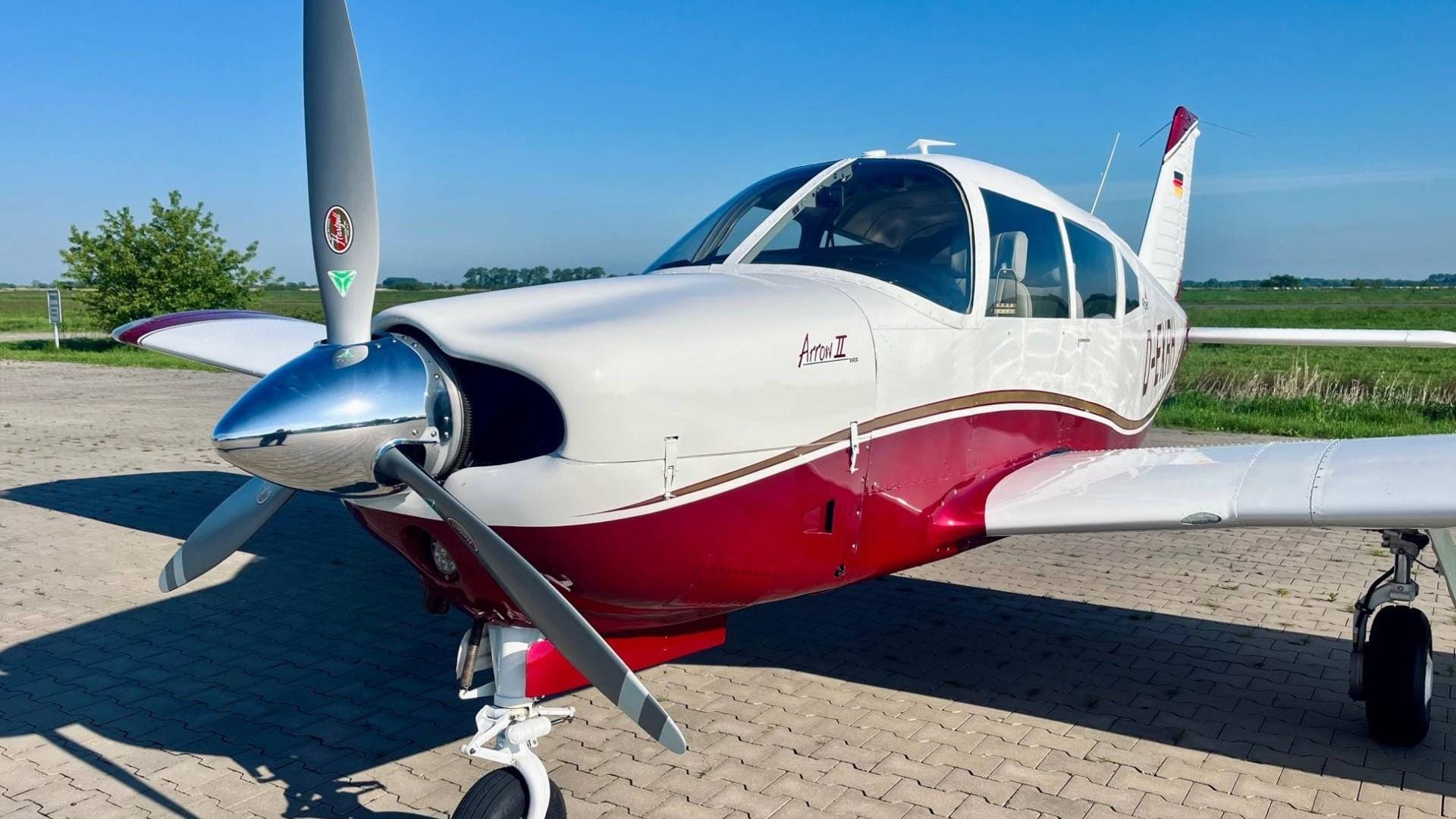 Piper PA28R-200 Arrow II