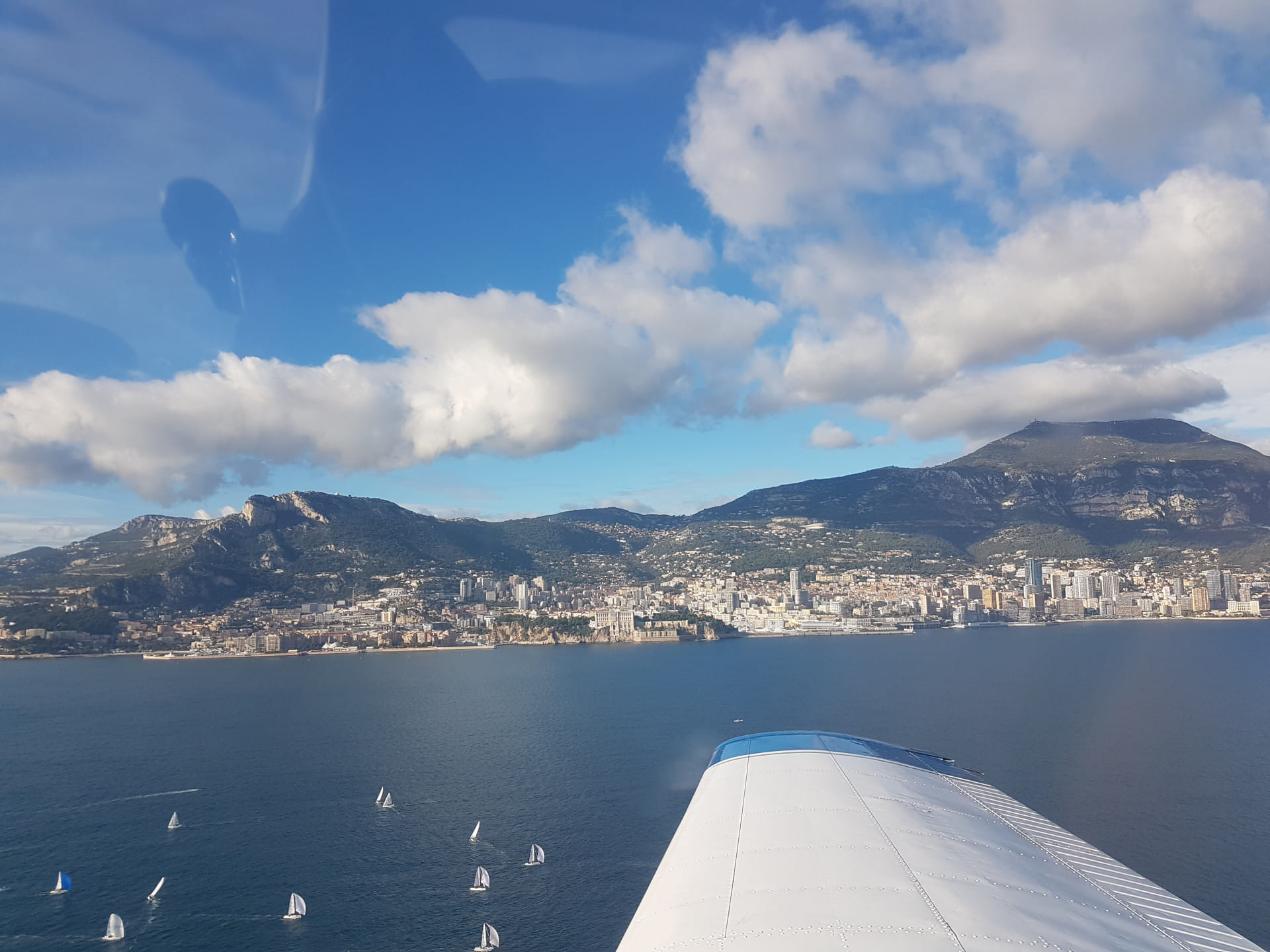 Balade jusqu'à la frontière italienne, retour par la côte