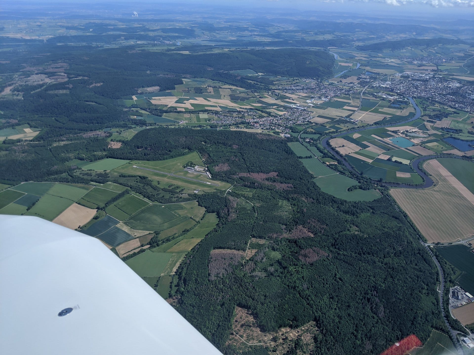 über den Maschsee, die Marienburg und den Deister