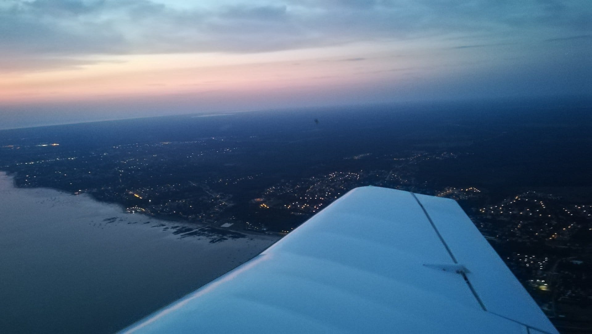 Coucher de soleil du bassin d'Arcachon depuis le ciel