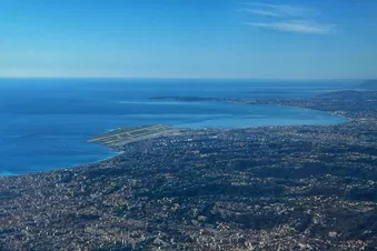 De Cannes à Menton par l’arrière-pays et retour par la mer