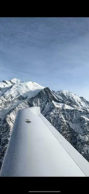 Le Mont-Blanc en bi-moteur (4 passagers)