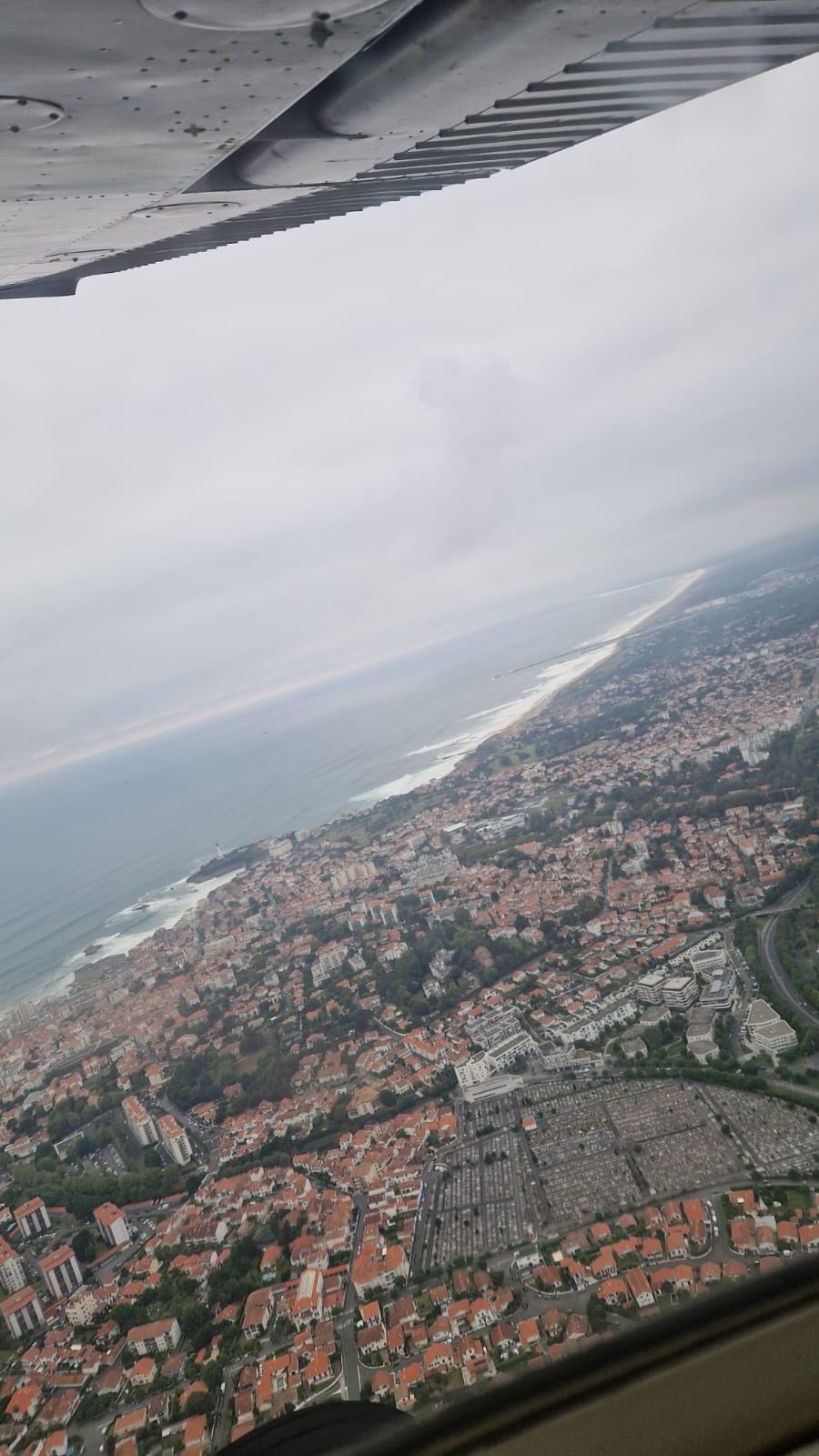 Survol de la côte basco-landaise depuis Pau