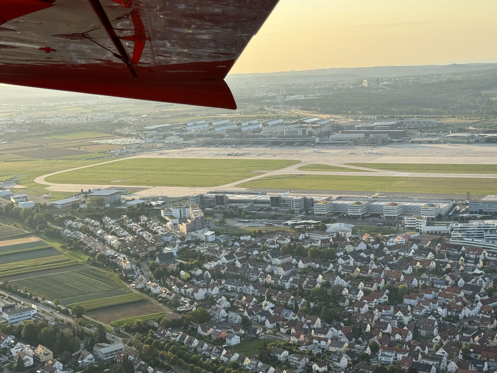 Stuttgarter Flughafen aus der Luft
