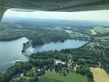 Rundflug über das Sauerland und den Möhnesee