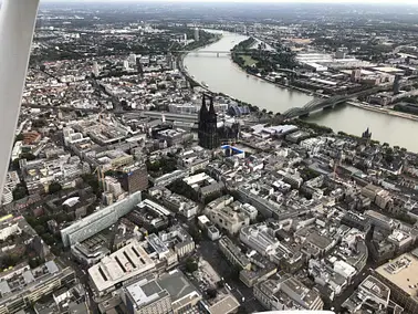 Superschöner Rundflug über Köln