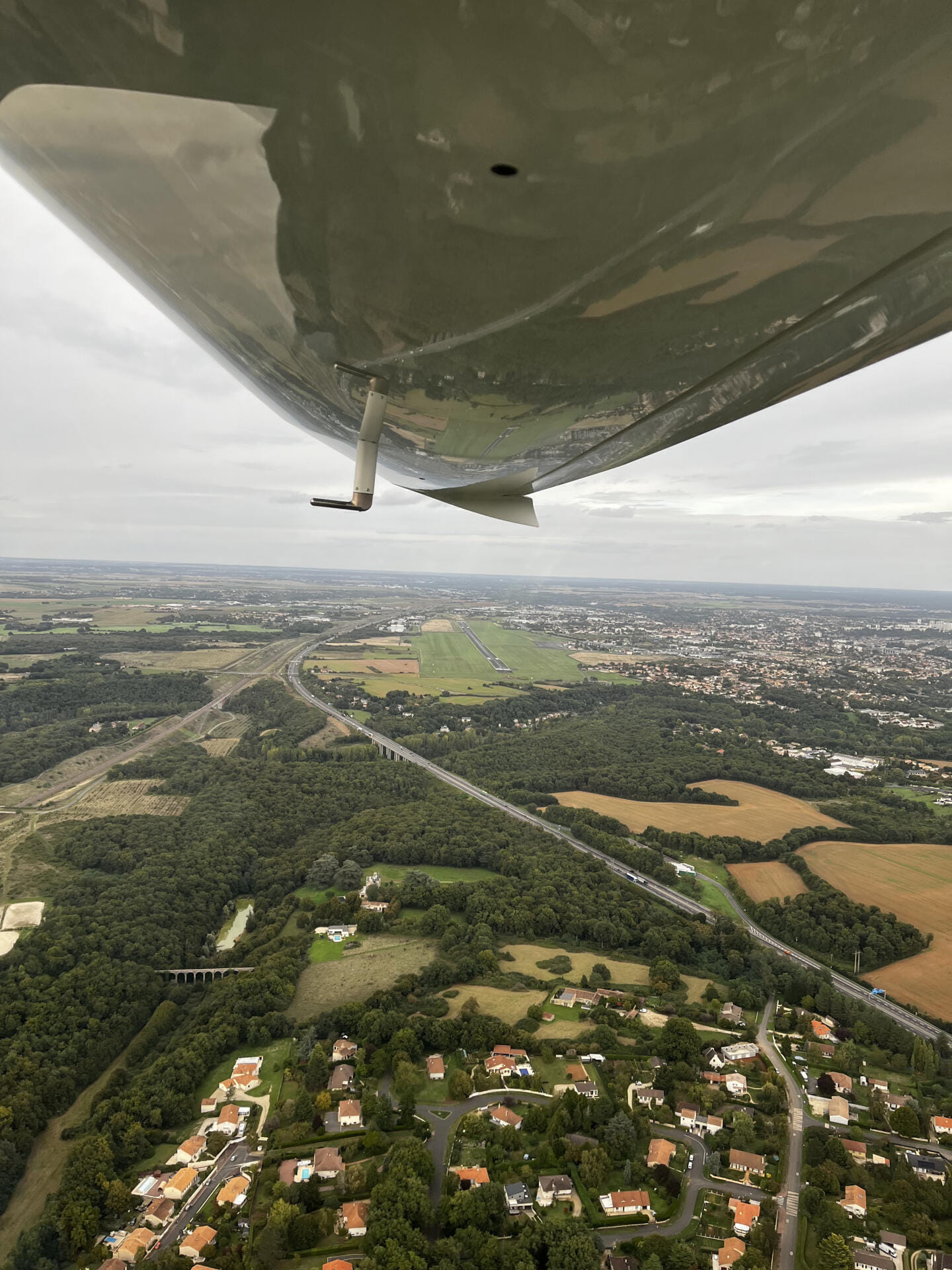 Promenade en avion 100 % électrique autour de Poitiers