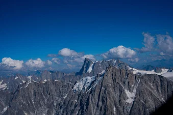 Vol privé direction le Mont Blanc et survol de Lyon et du Lac d'Annecy et du Bourget