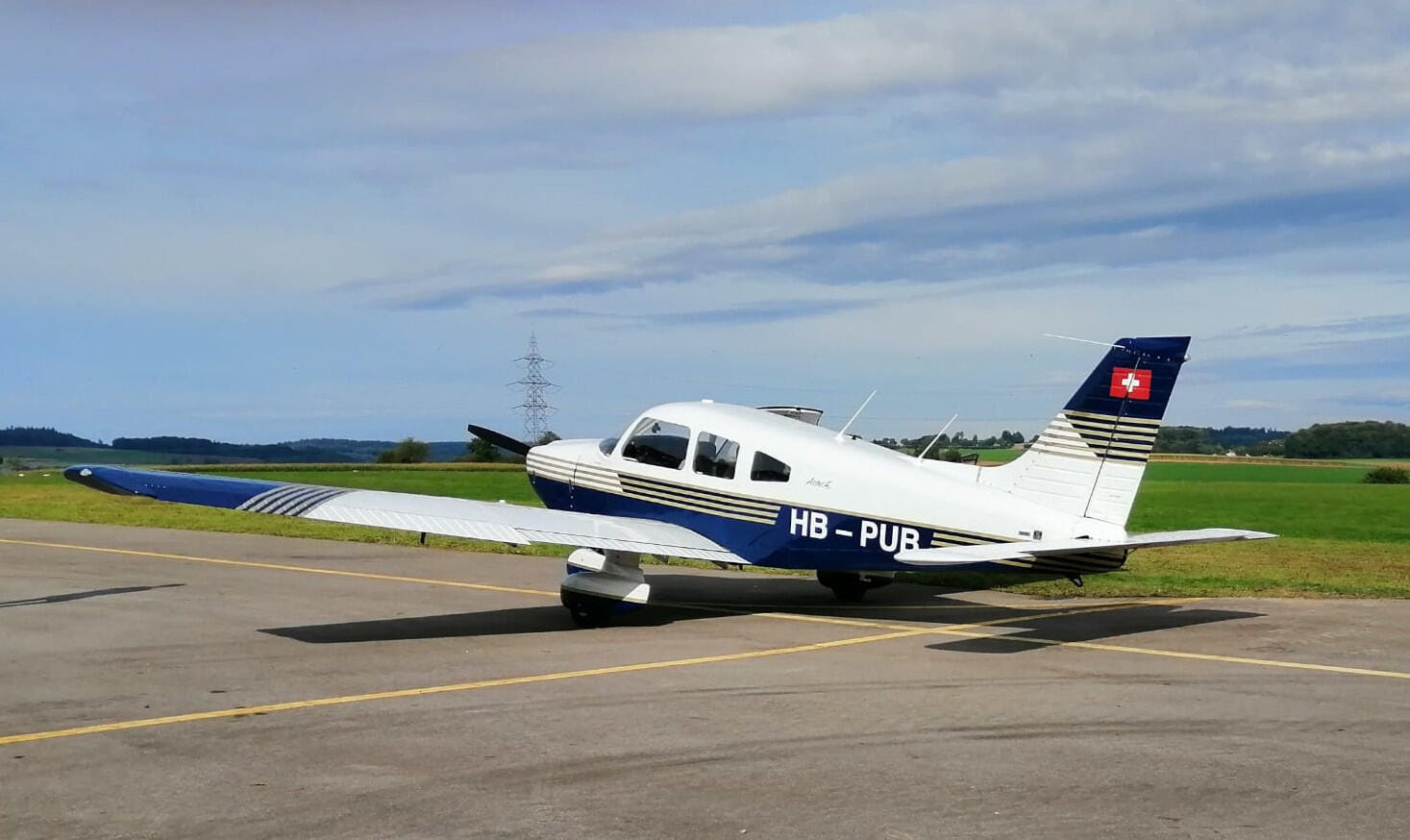 Piper Archer II - links