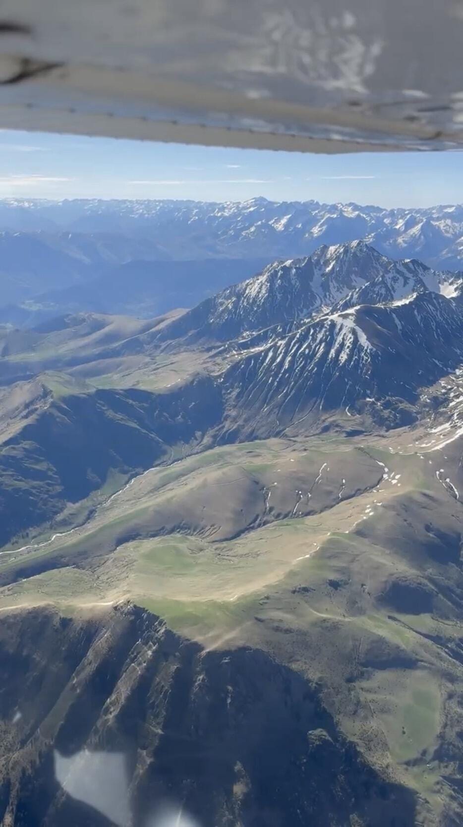 Survol du Pic du Midi de Bigorre , vue imprenable